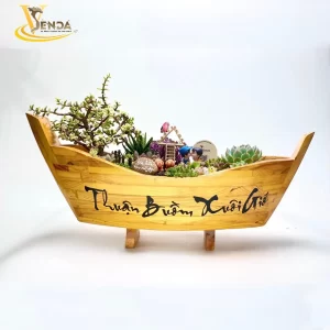 Chiếc thuyền sen đá