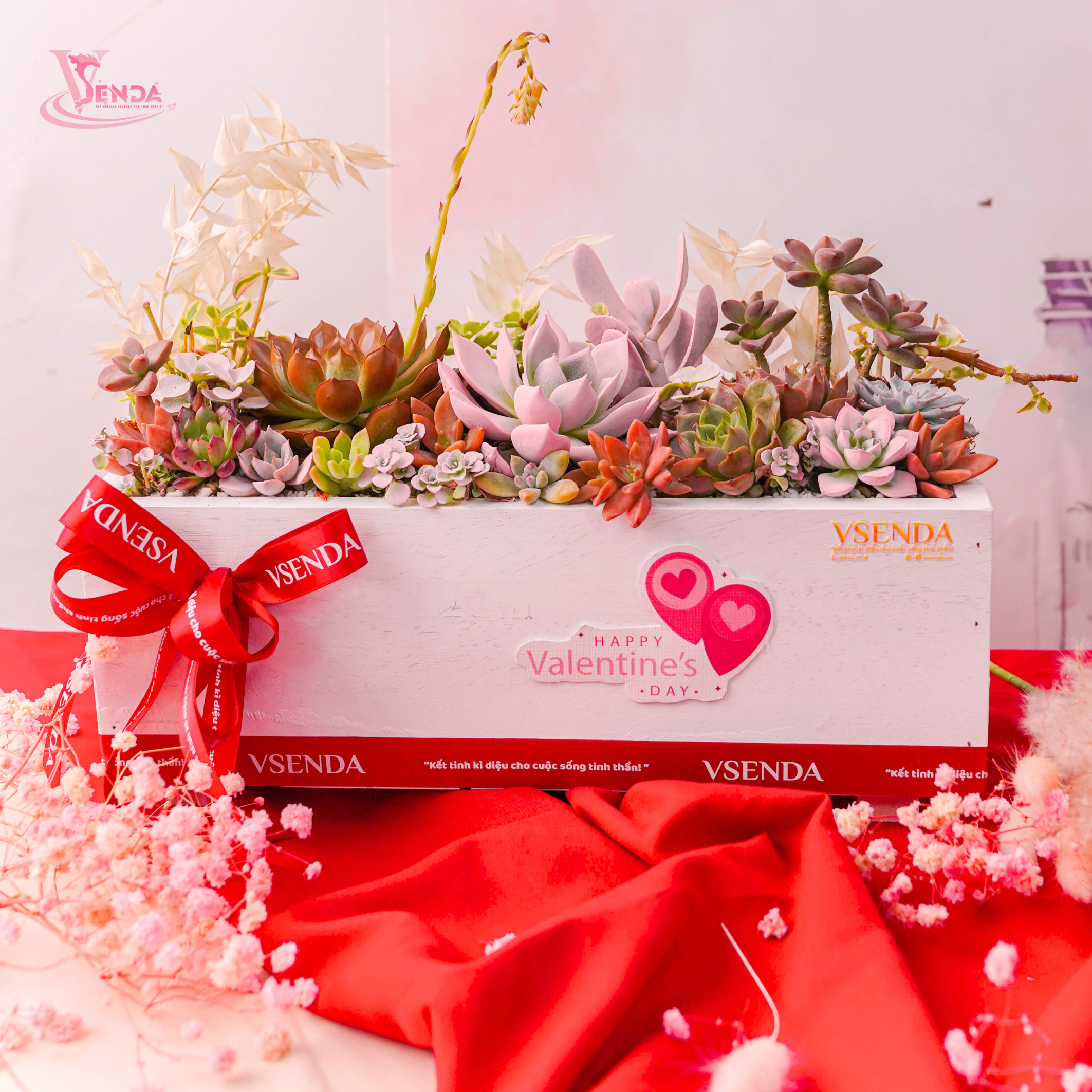 Chậu Gỗ Sen Đá Valentine